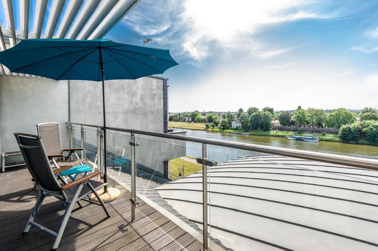 Niebieski Art Hotel & Spa Cracovia Exterior foto View from the balcony of a penthouse apartment
