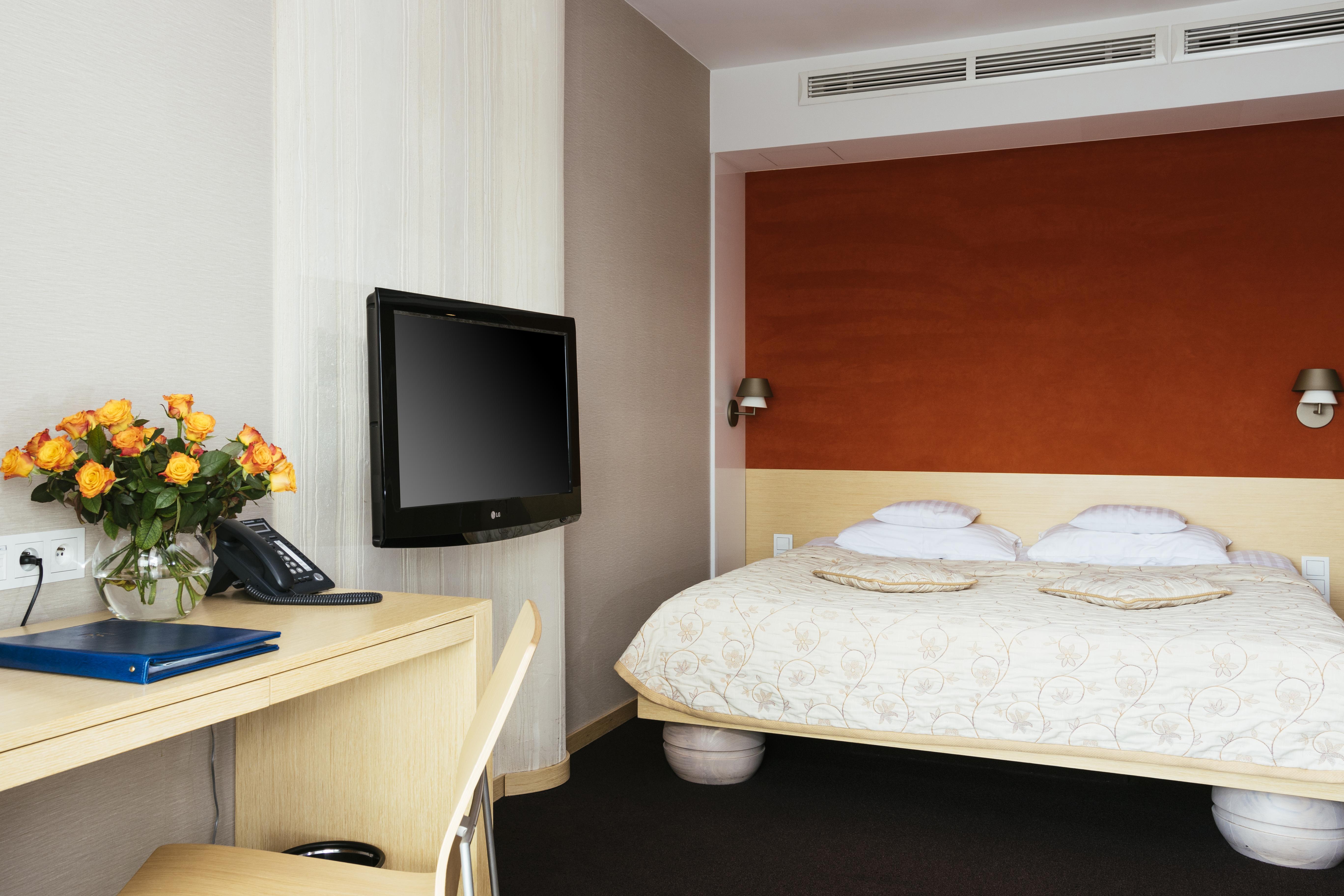 Niebieski Art Hotel & Spa Cracovia Exterior foto A typical room at the hotel