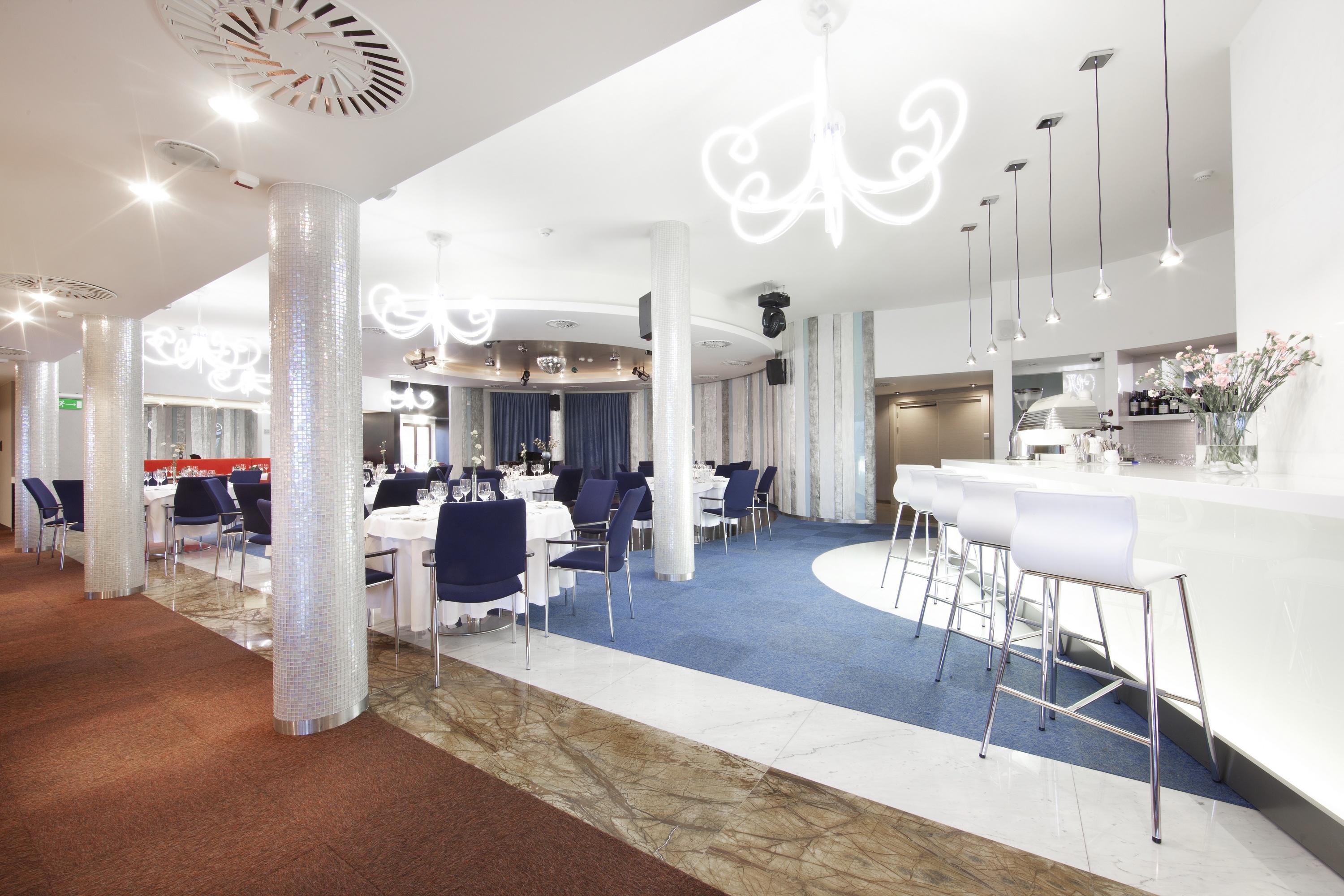 Niebieski Art Hotel & Spa Cracovia Exterior foto The lounge at the airport