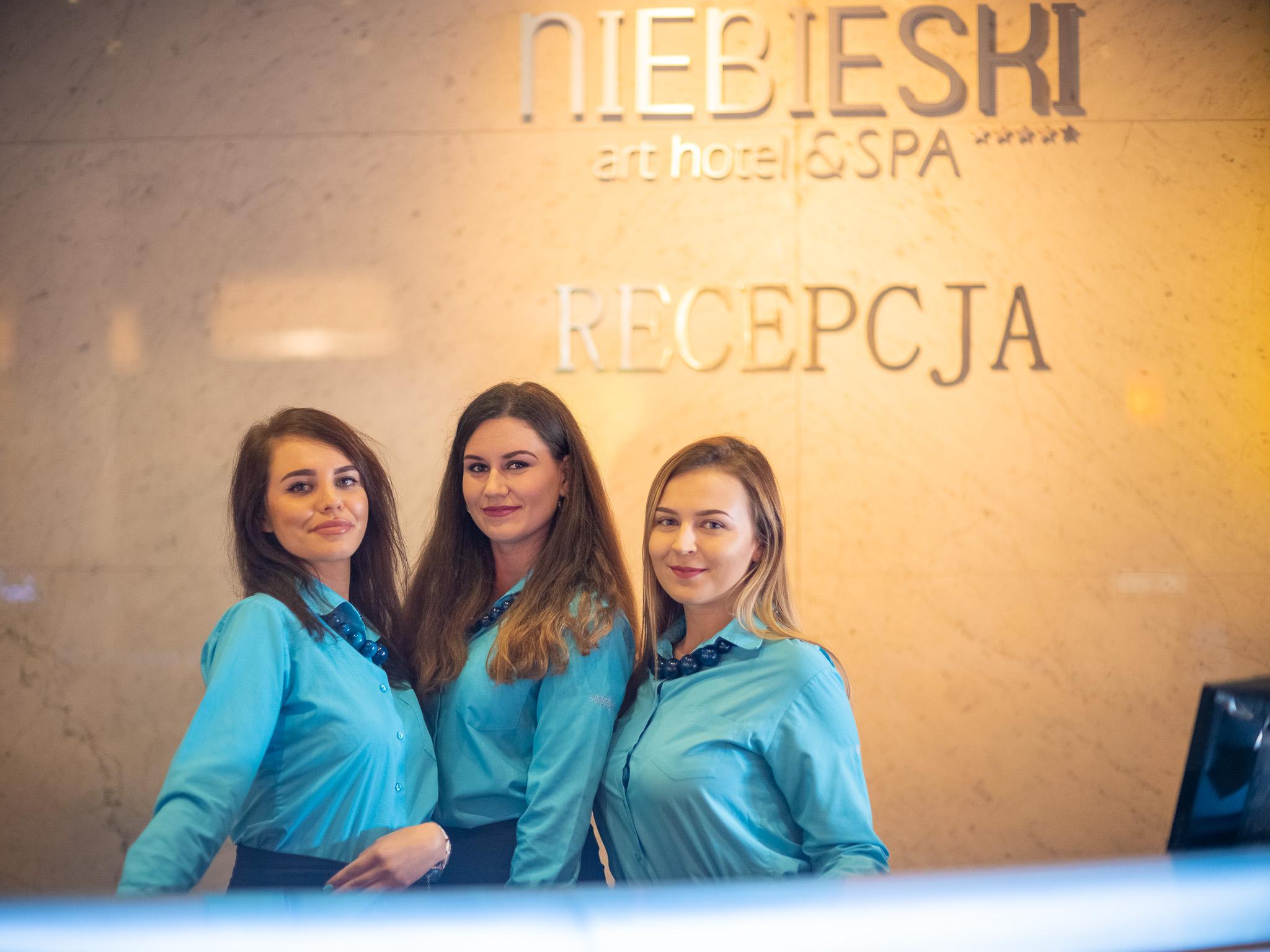 Niebieski Art Hotel & Spa Cracovia Exterior foto Reception at the hotel