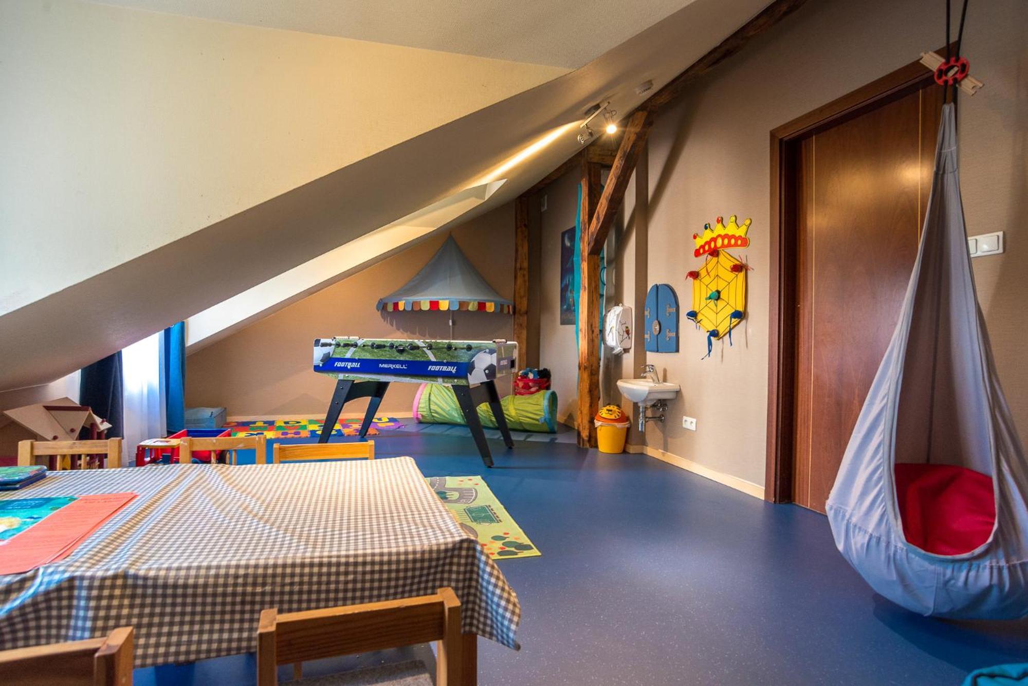 Niebieski Art Hotel & Spa Cracovia Exterior foto The children's room