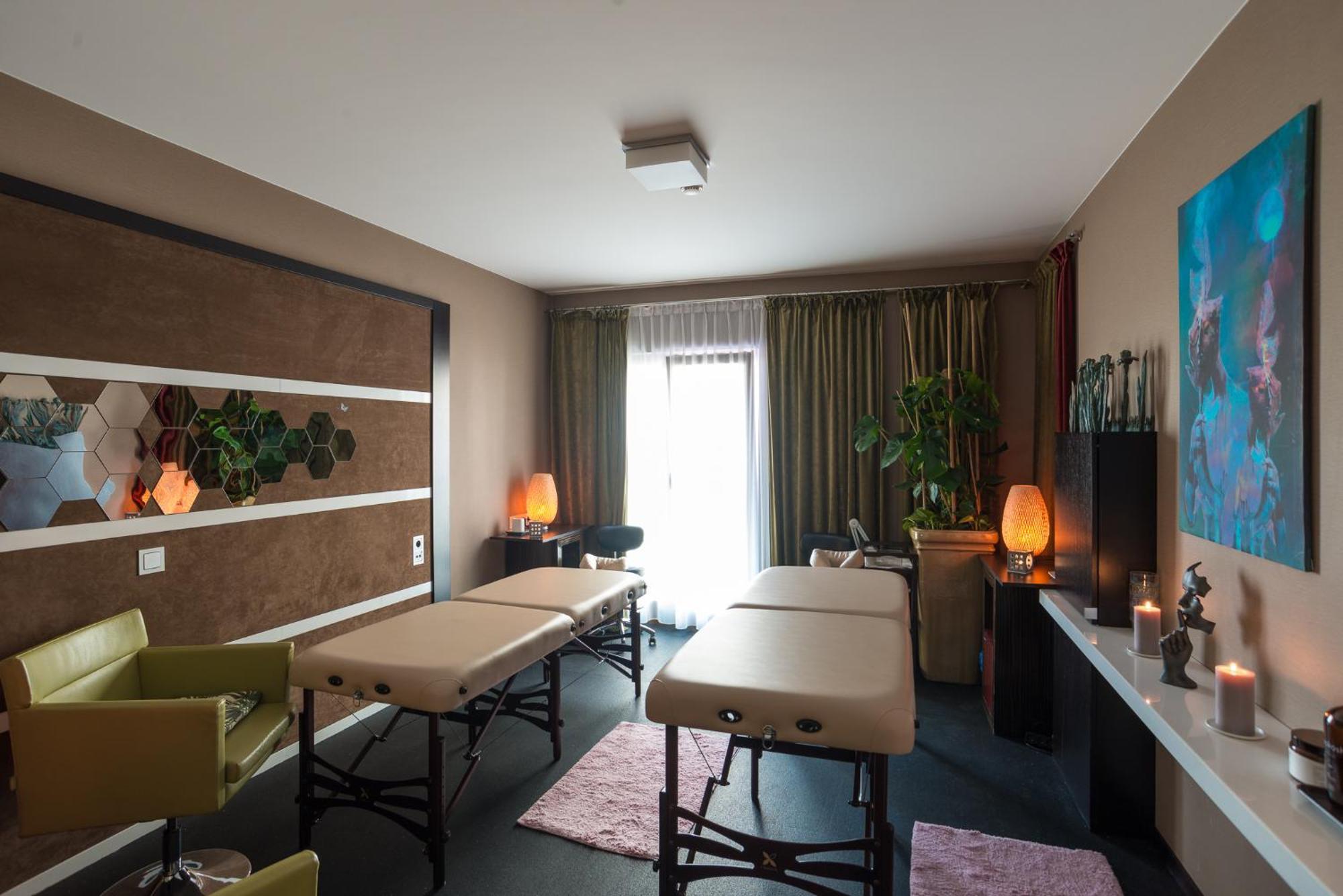 Niebieski Art Hotel & Spa Cracovia Exterior foto Massage tables