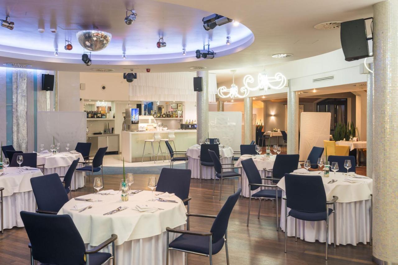 Niebieski Art Hotel & Spa Cracovia Exterior foto Restaurant